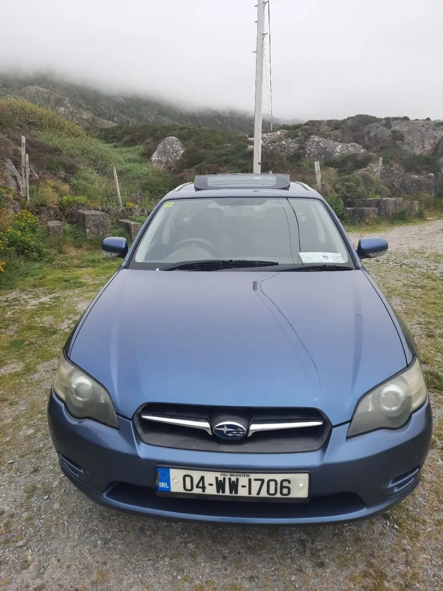 Subaru Legacy estate AWD rare, great condition - Image 4