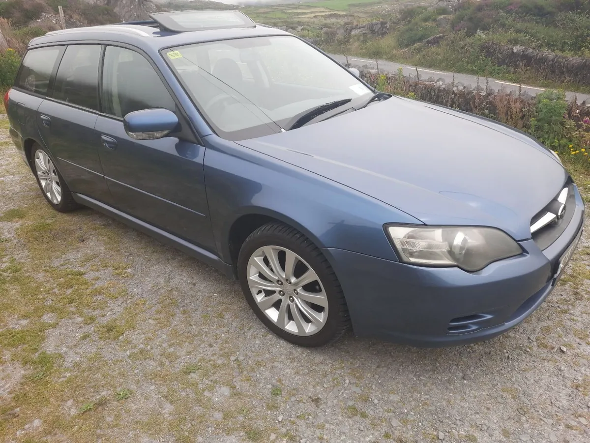 Subaru Legacy estate AWD rare, great condition - Image 2