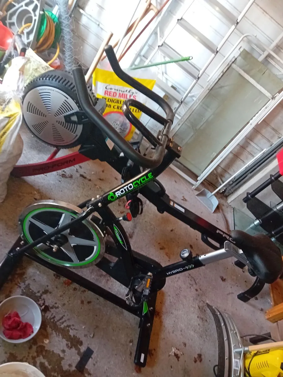 Gym equipment - Image 1