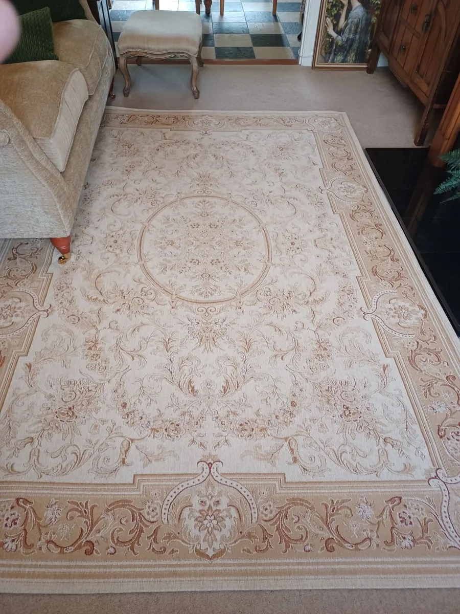 Laura Ashley Rug Victoriana Gold/Ivory - Image 2
