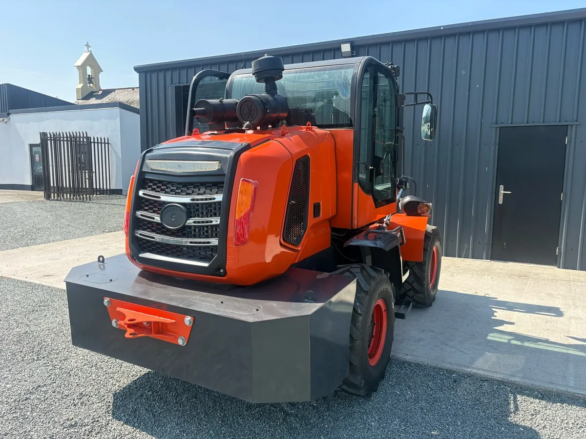 Terramax 3.5T All terrain articulated 4WD forklift - Image 3