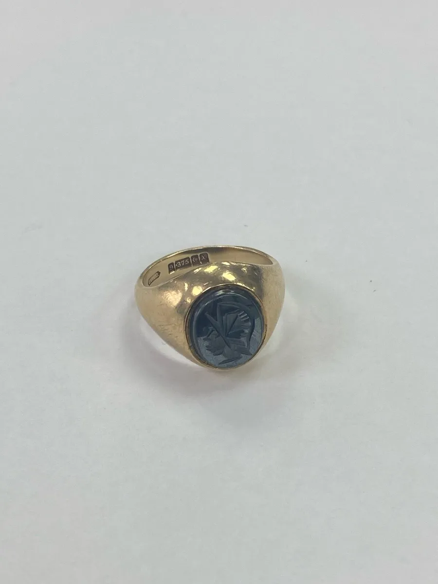 Vintage 9CT Signet Ring - Image 1