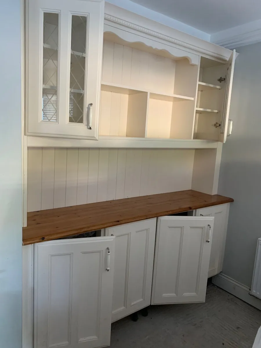 Kitchen - Image 2