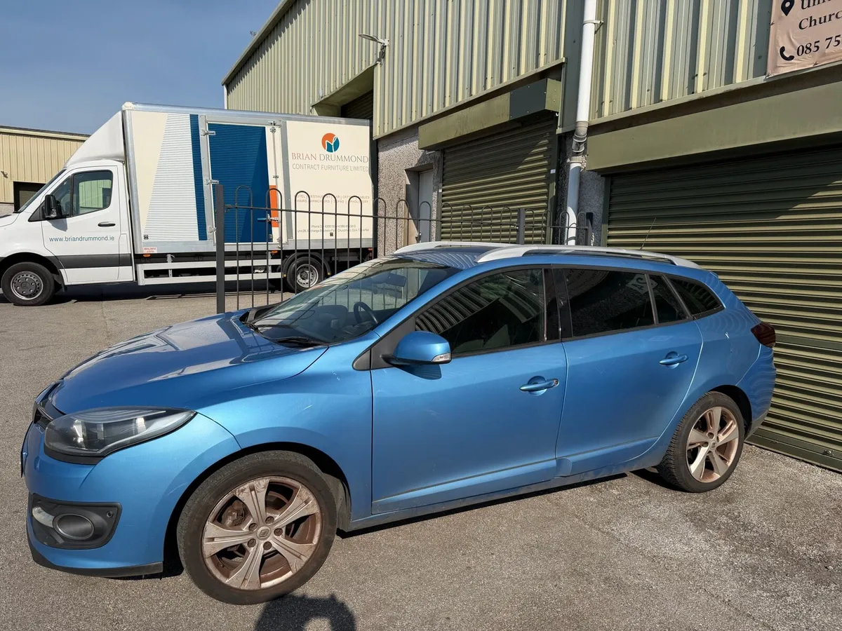 2015 Renault Megane Estate 1.5dCi - Image 1