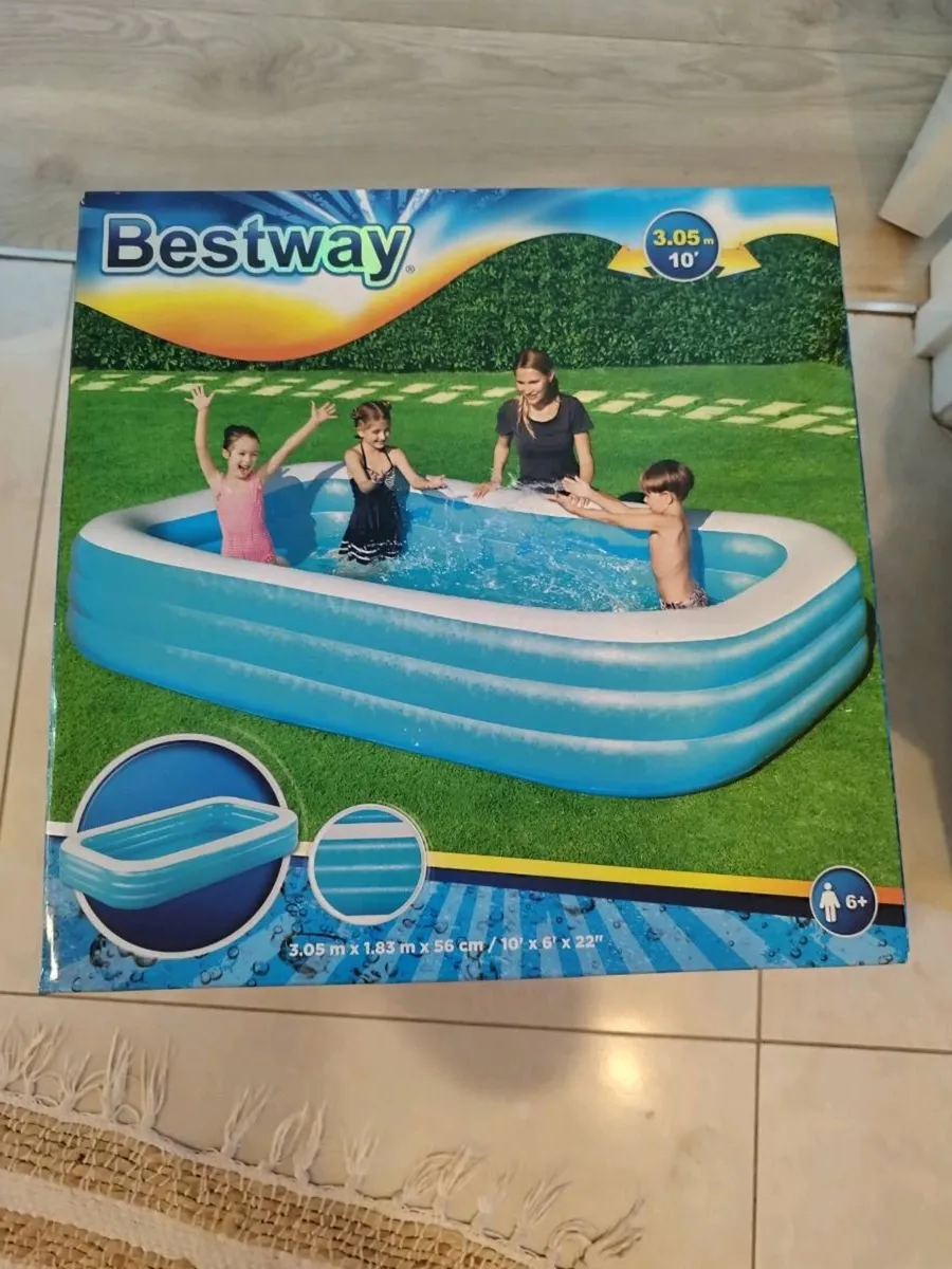Swimming pool - Image 1