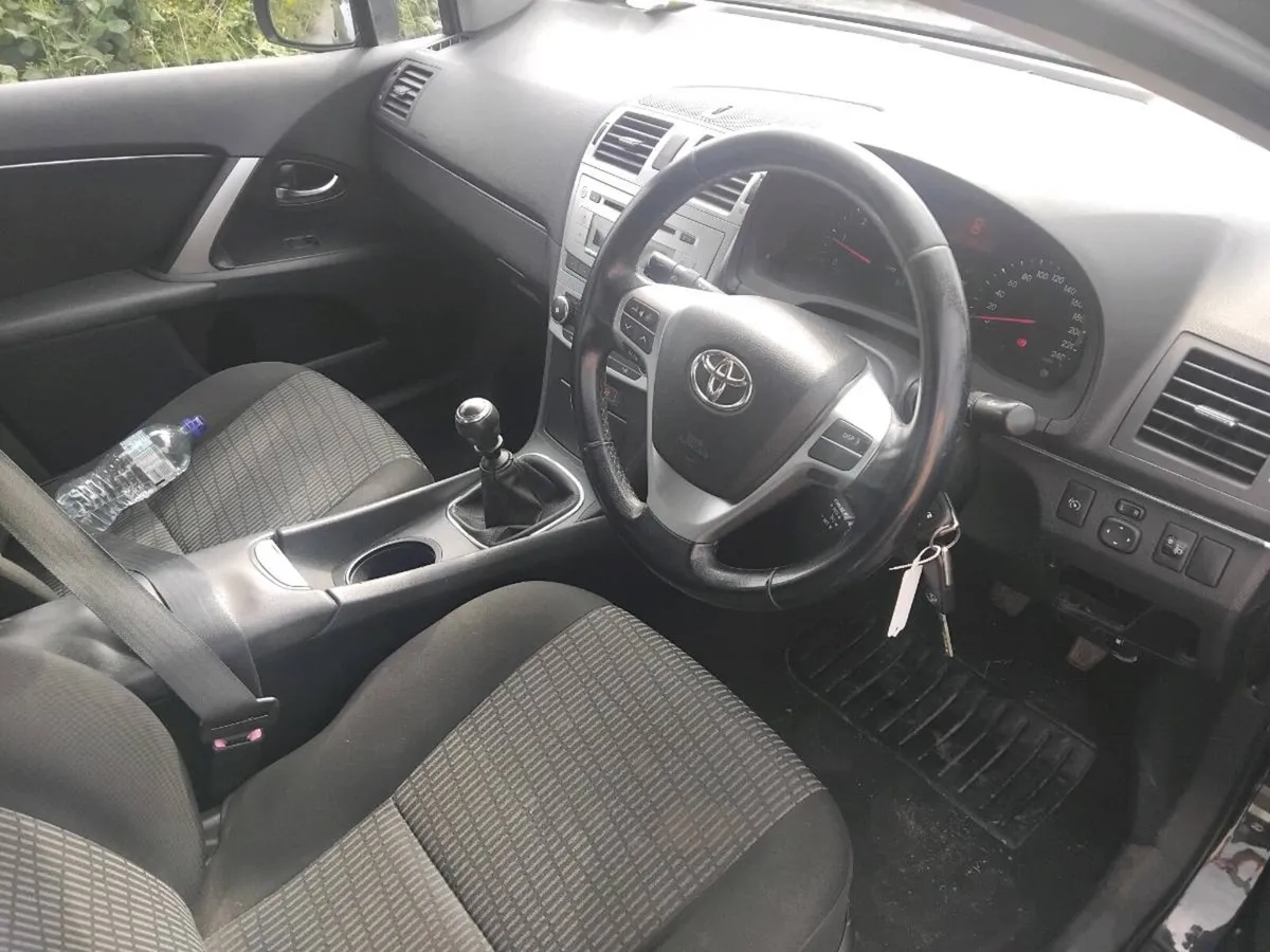 2012 Toyota Avensis 210k kms - Image 3