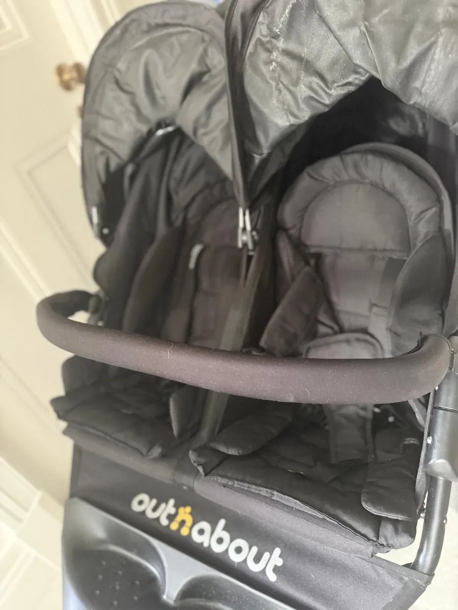 Out and about double buggy - Image 1