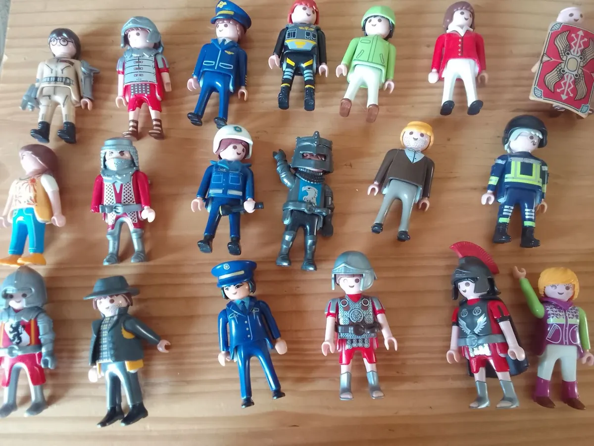 72 gecbra figures  and parts for sale - Image 2