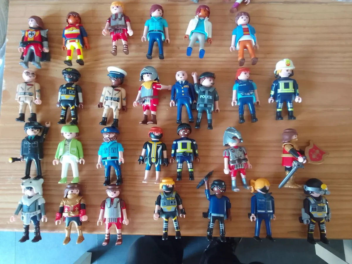 72 gecbra figures  and parts for sale - Image 3