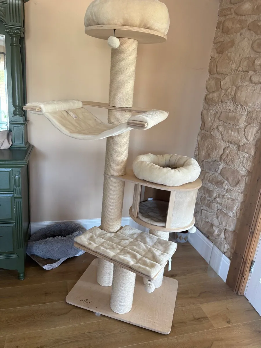 Large Cat tree - Image 2
