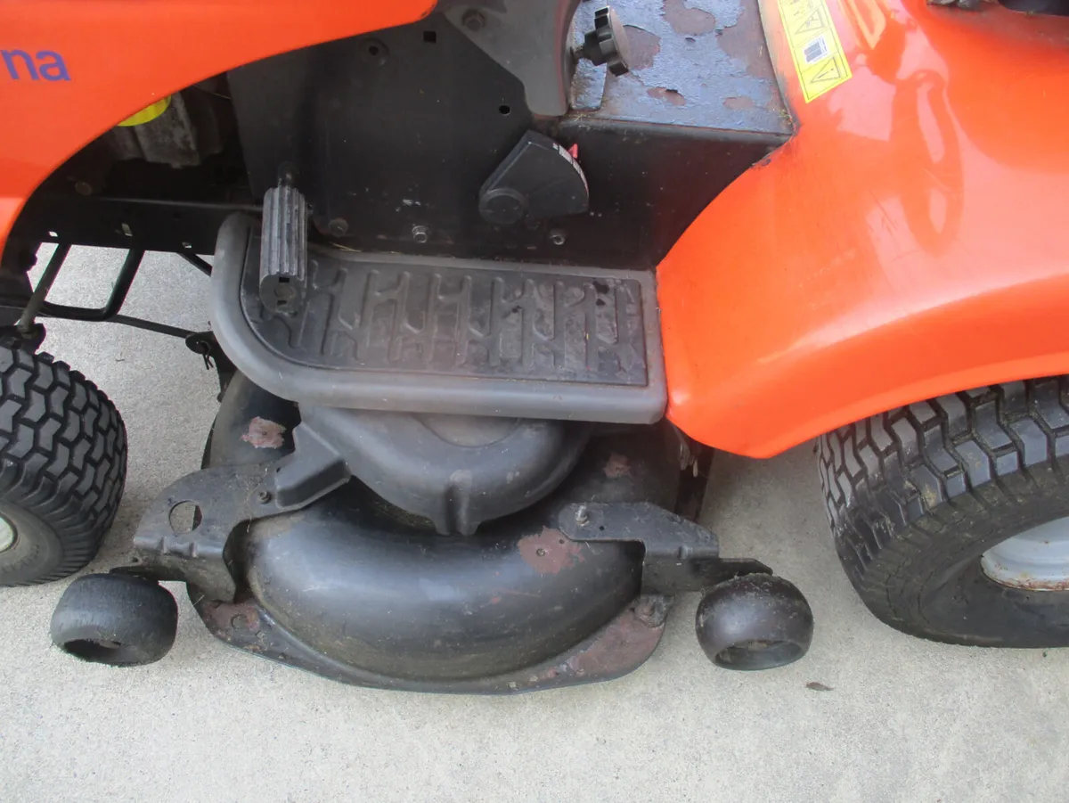 Husqvarna tractor mower - Image 3