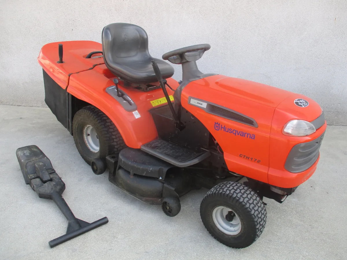Husqvarna tractor mower - Image 1