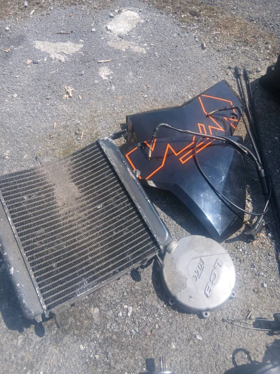 KTM 950 SM parts - Image 3