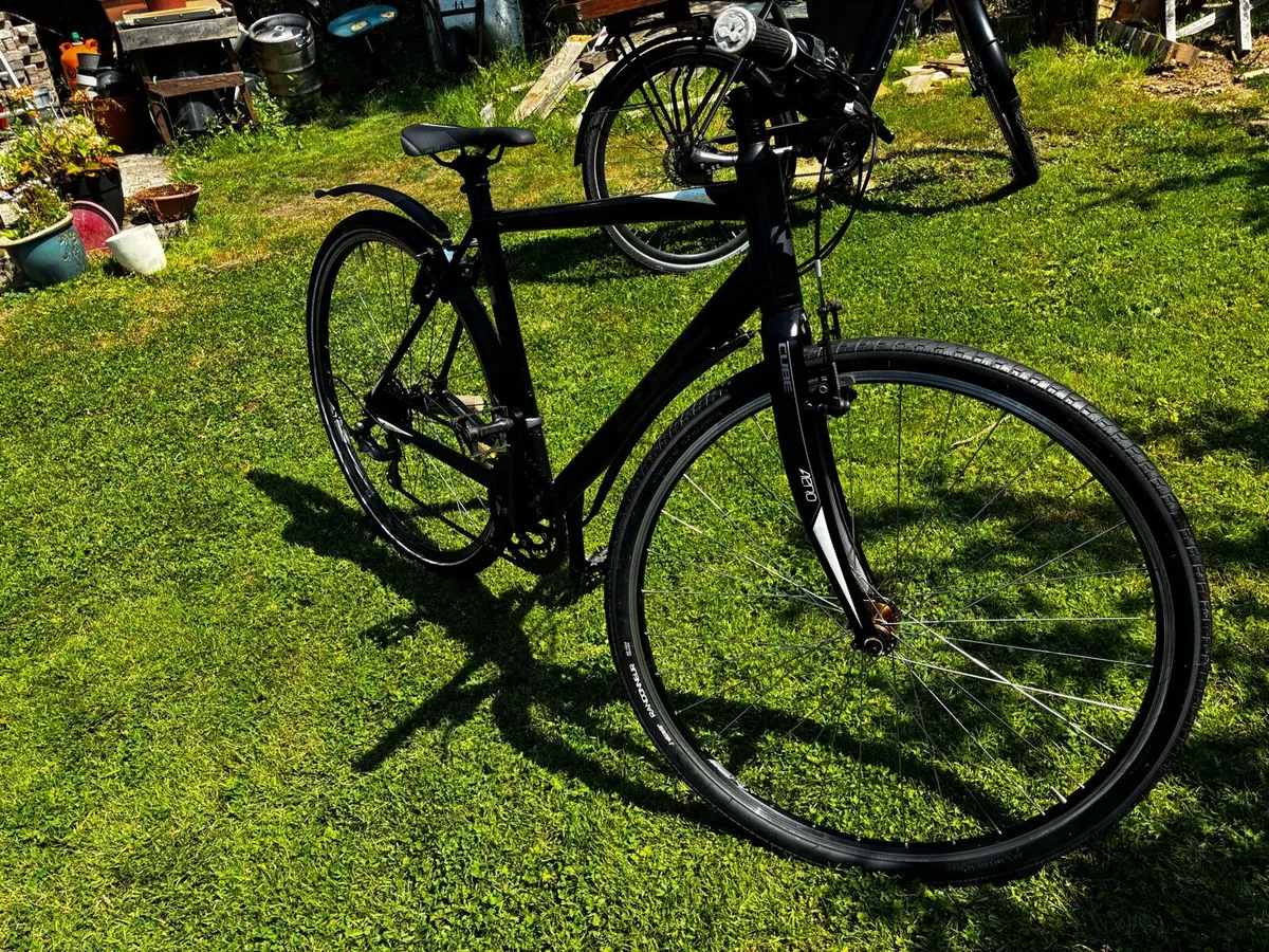 Cube bike - Image 1