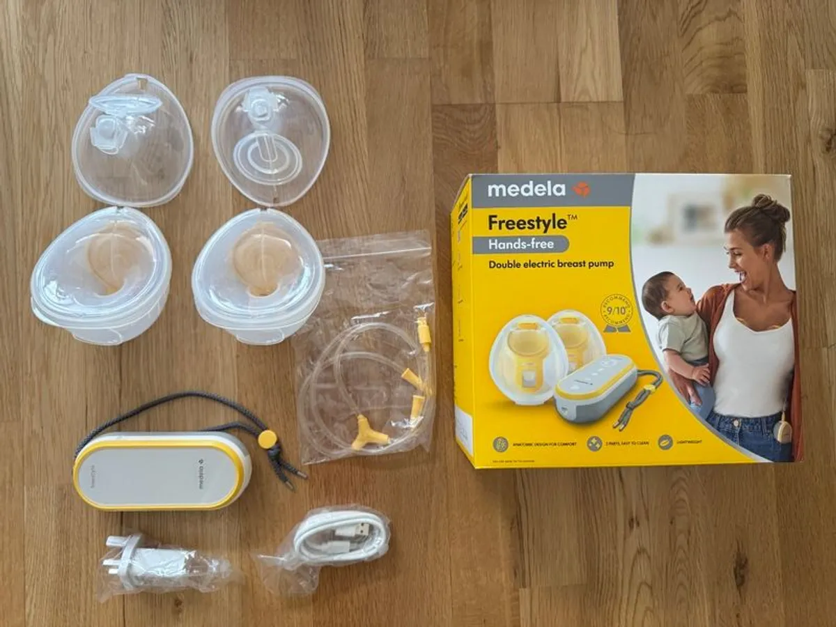 Medela Freestyle Hands-Free Breast Pump - Image 1