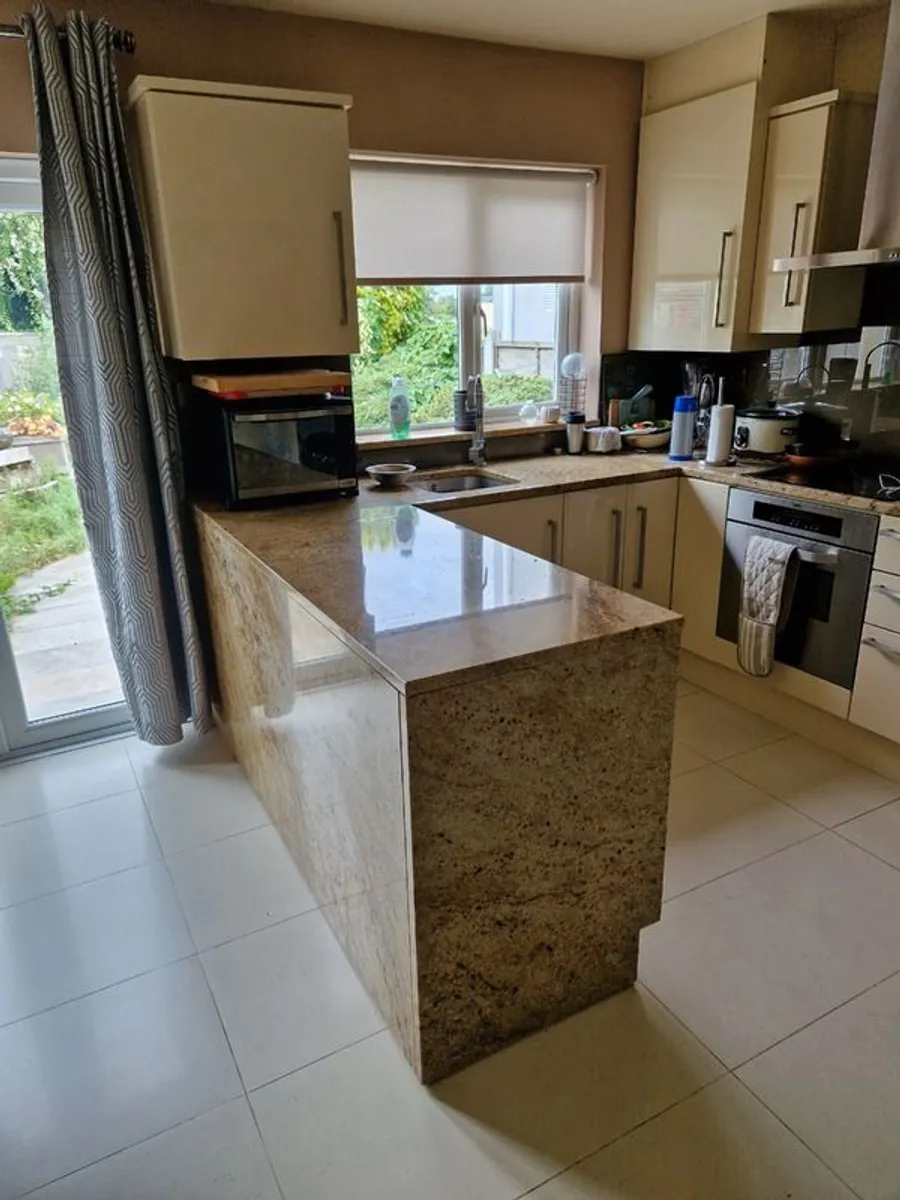 Kitchen - Image 2