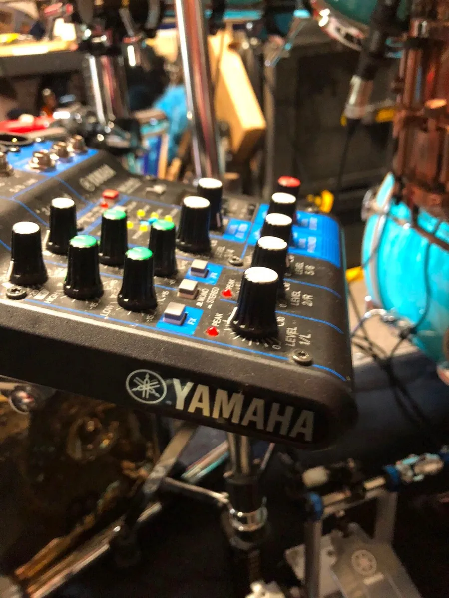 Yamaha  MG 06 & Soundcraft Nootebook  12. - Image 2