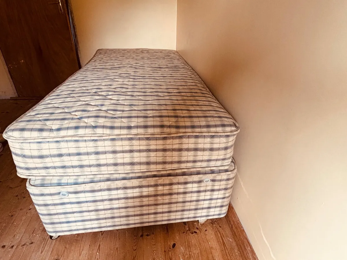 Single bed base and mattress - Image 2