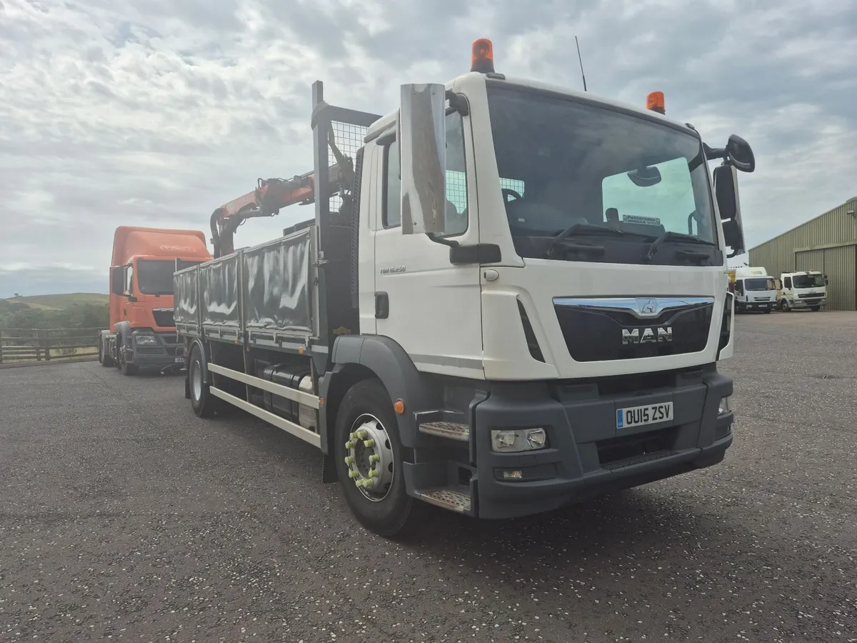 MAN 18.250 Block truck Palfinger crane 203000 kms - Image 4
