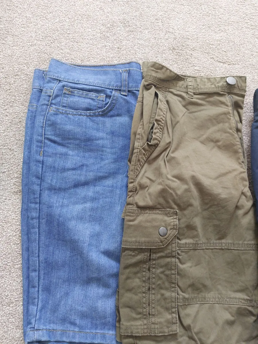3 pairs of Shorts mens 32 inch waist - Image 2