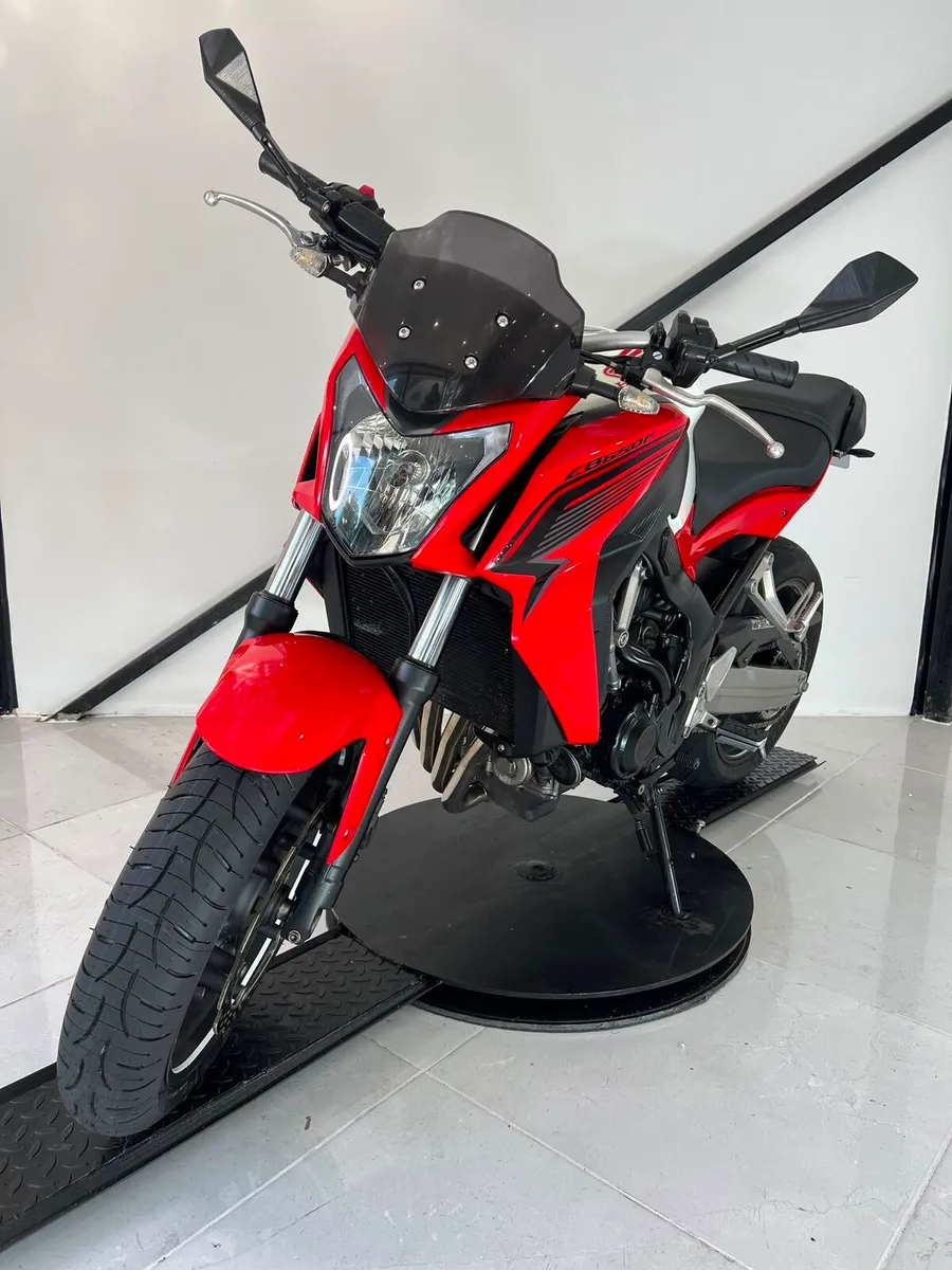 ..2015 HONDA CB650F... - Image 1