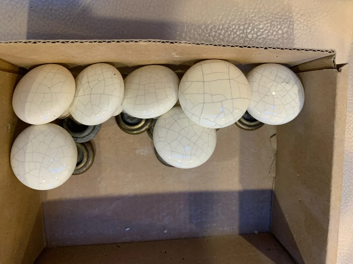 Kitchen/wardrobe Door Knobs - Image 1