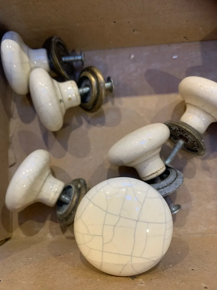 Kitchen/wardrobe Door Knobs - Image 3