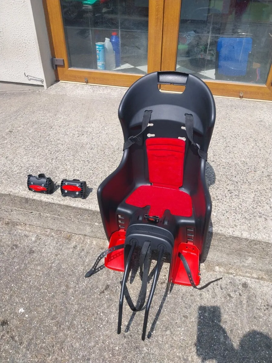 Rear Bicycle child seat - Image 1