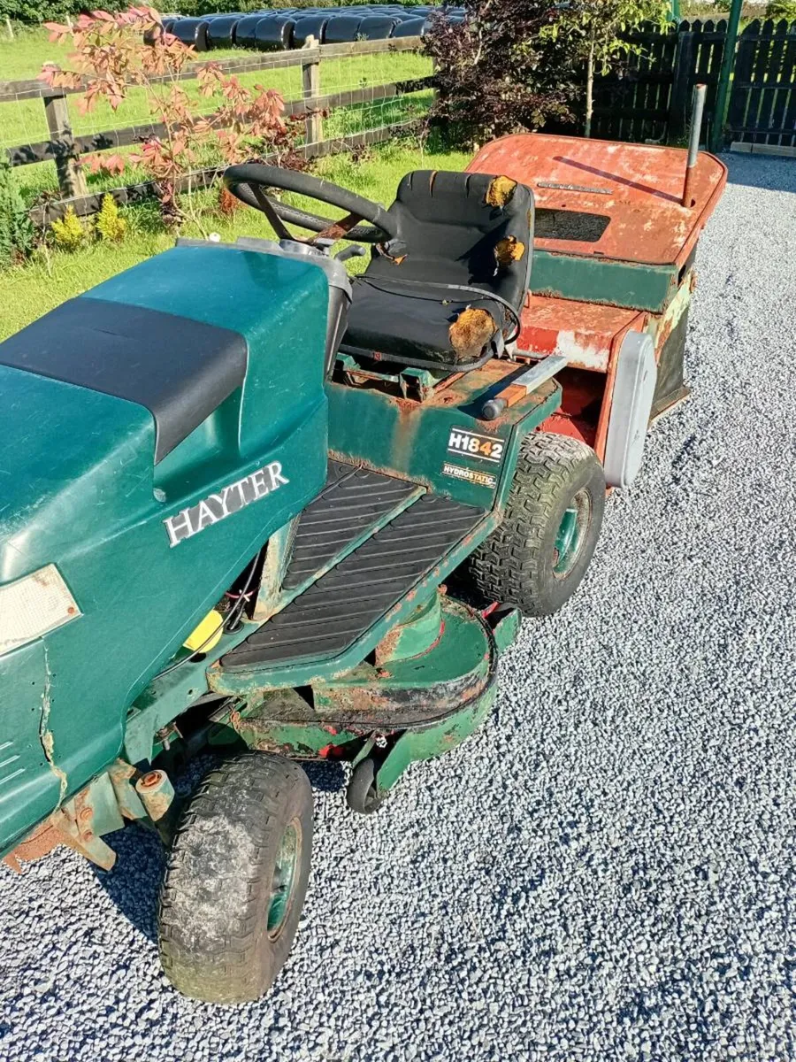 Ride on  lawnmower - Image 2