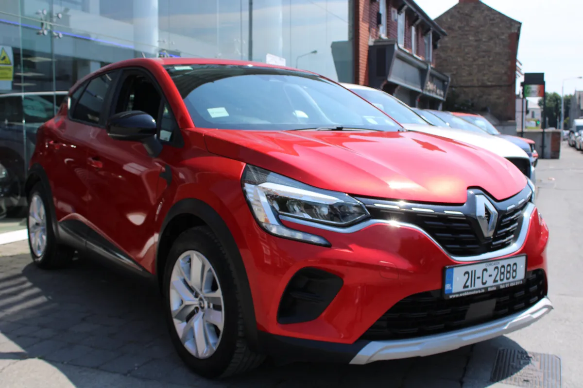 CAPTUR - 1.5D - PLAY - CAR/VAN COMMERCIAL - Image 1