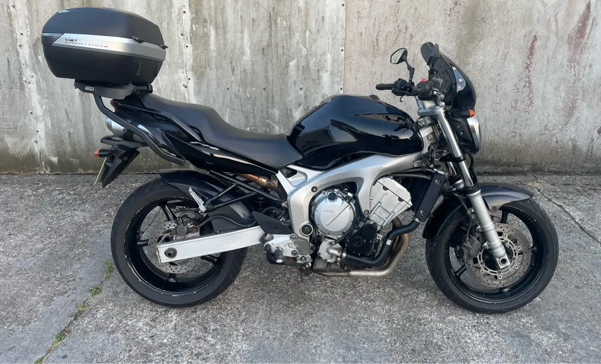 Yamaha fz600 - Image 4