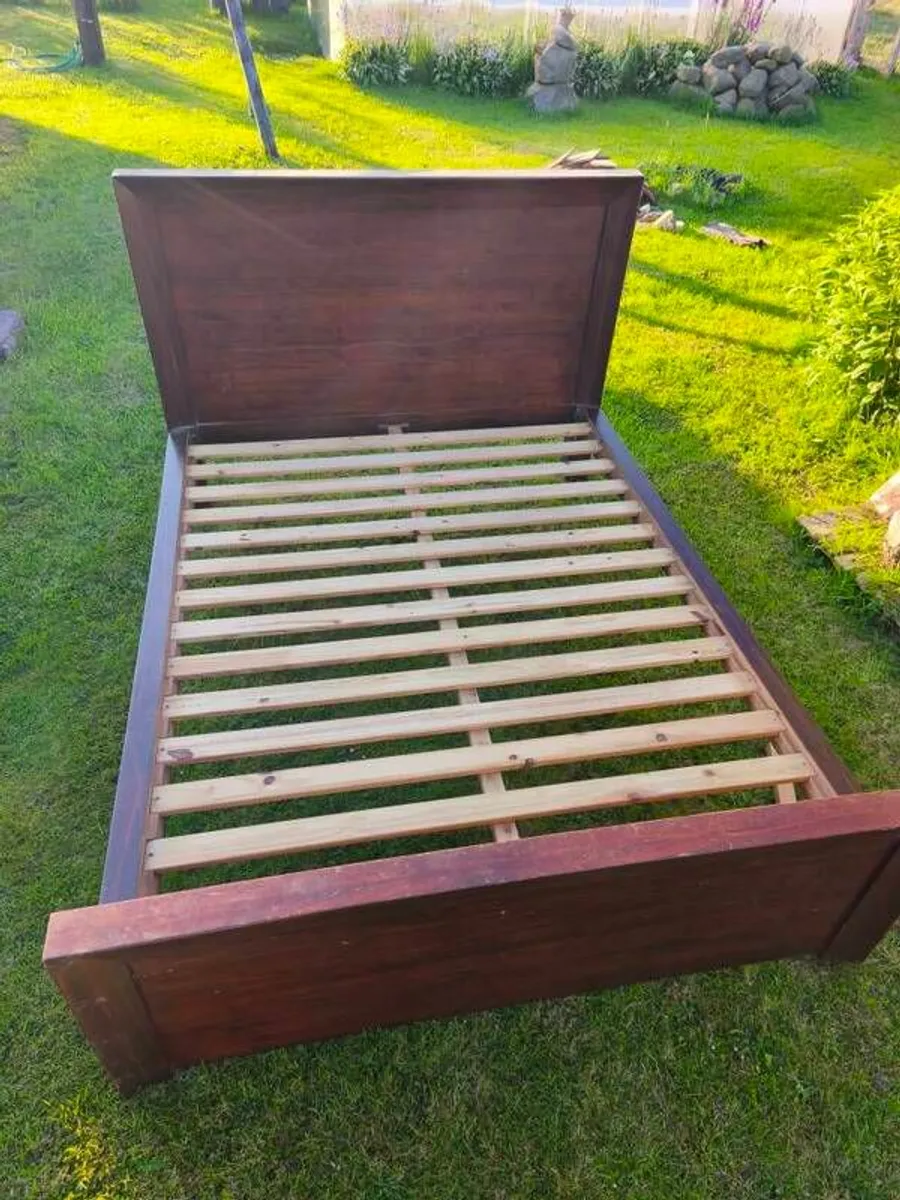 King size Wooden bed - Image 2