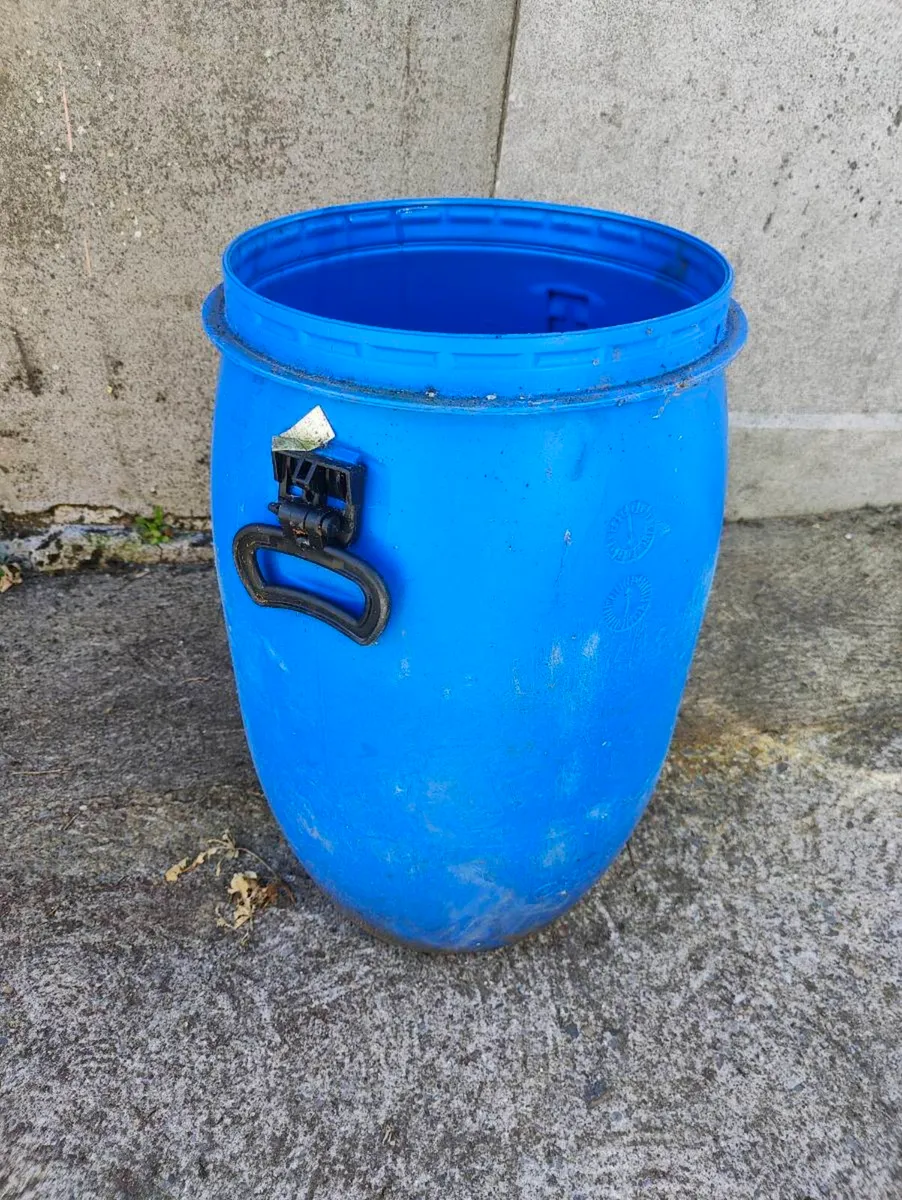 Blue drum - Image 1