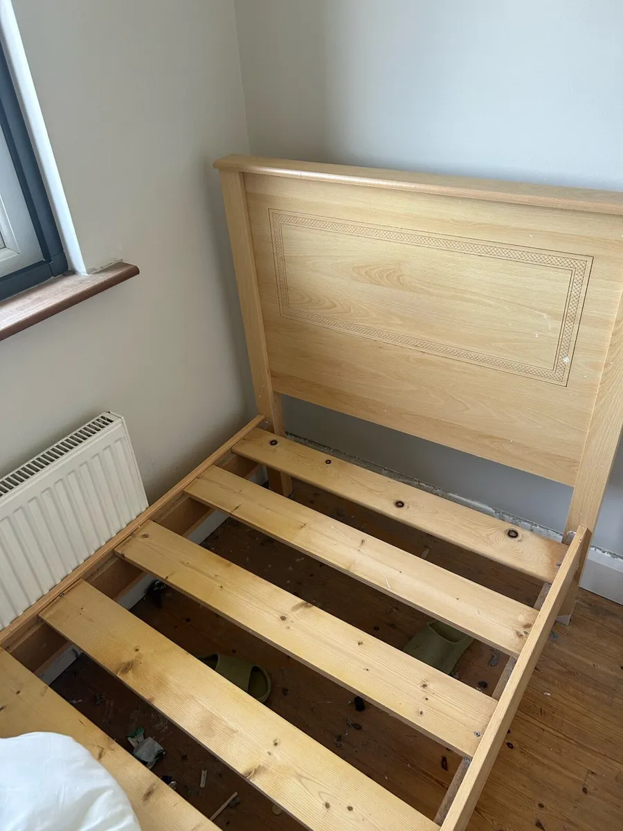 Single bed frame - Image 1