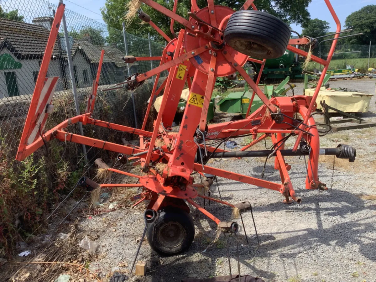 Kuhn 4 rotor Tedder - Image 3