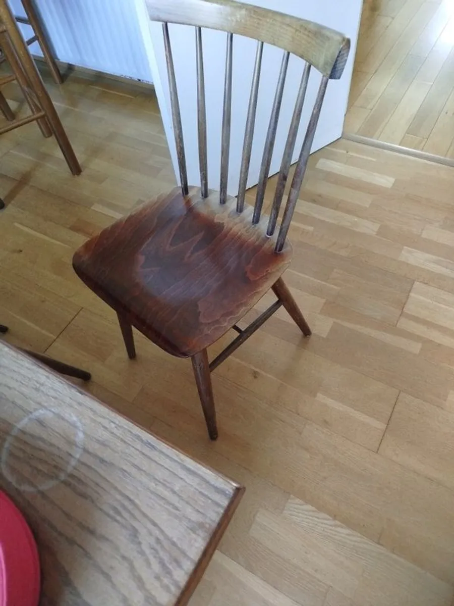 Table and four chairs - Image 3