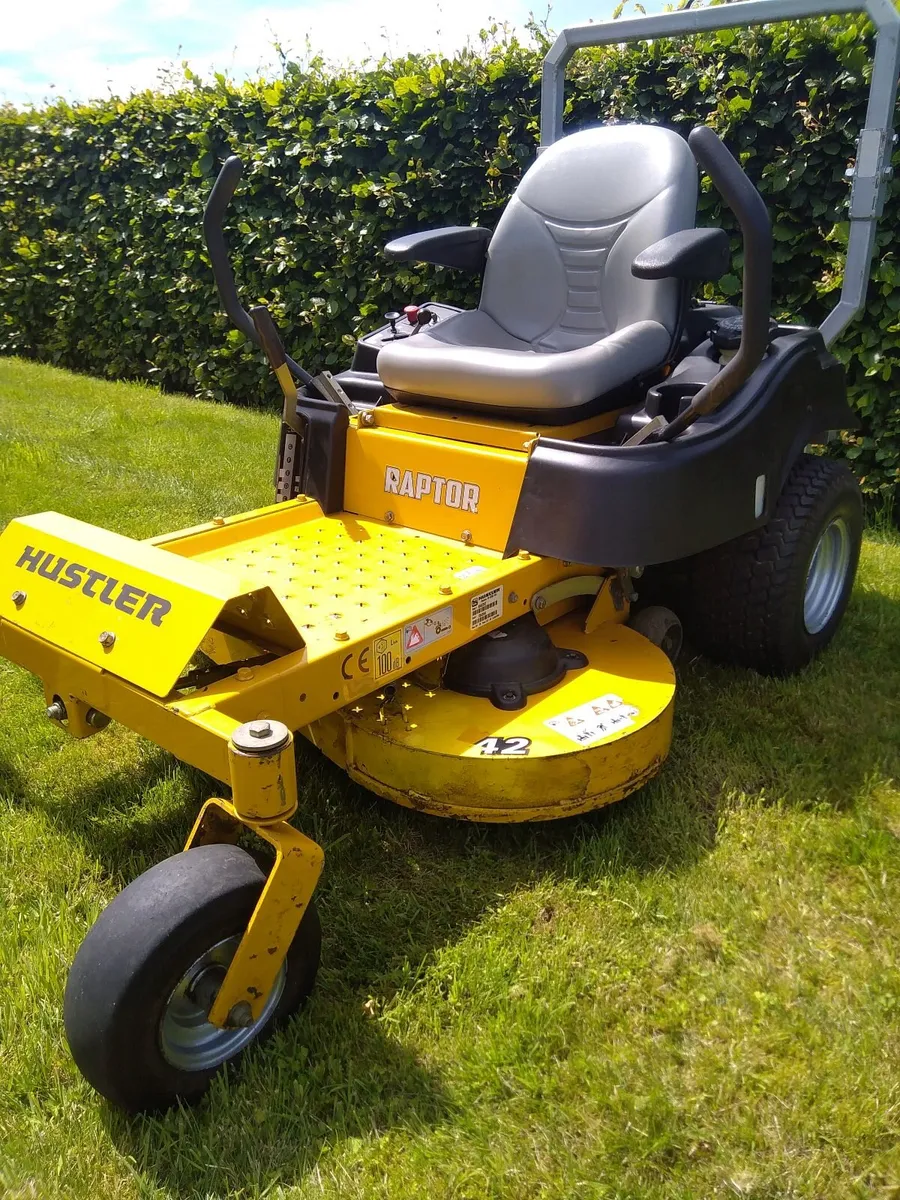 Ride on lawnmower - Image 3