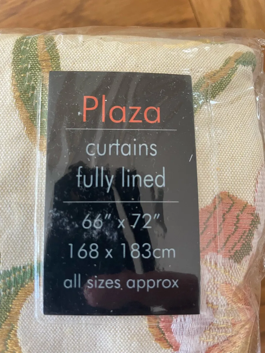 Curtians - Image 3