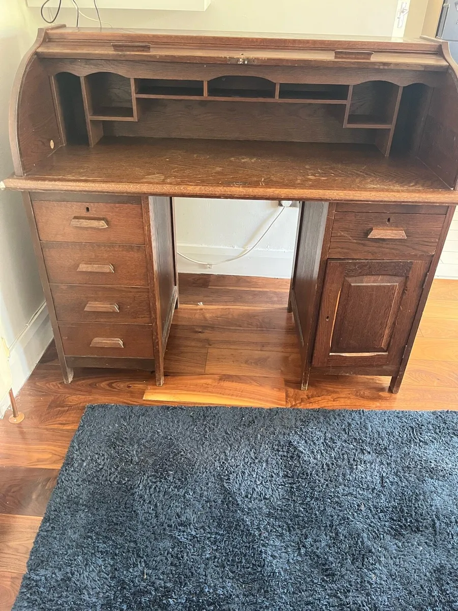 Vintage bureau  desk - Image 2