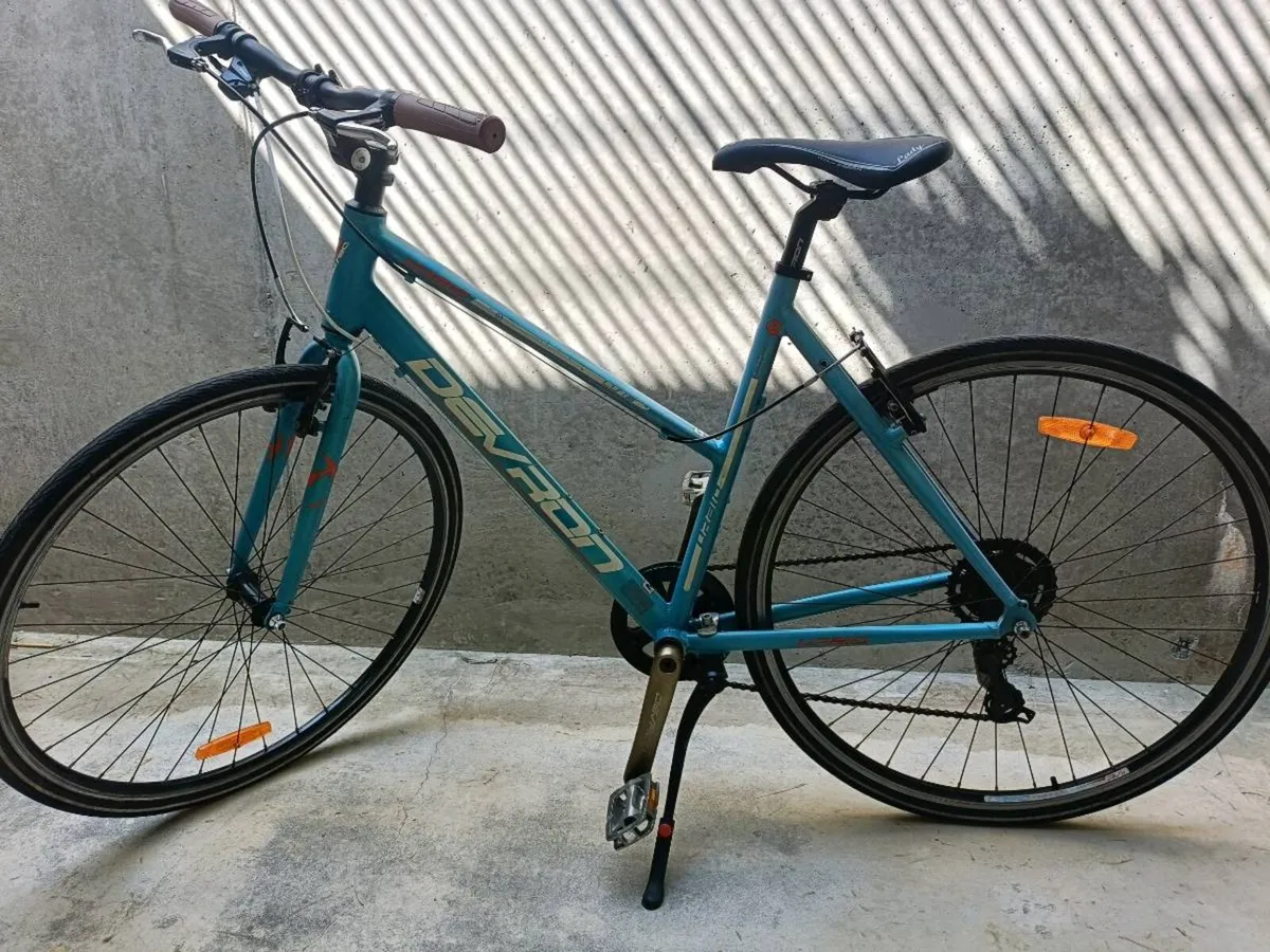 Ladies bike size M (Very light frame) - Image 2