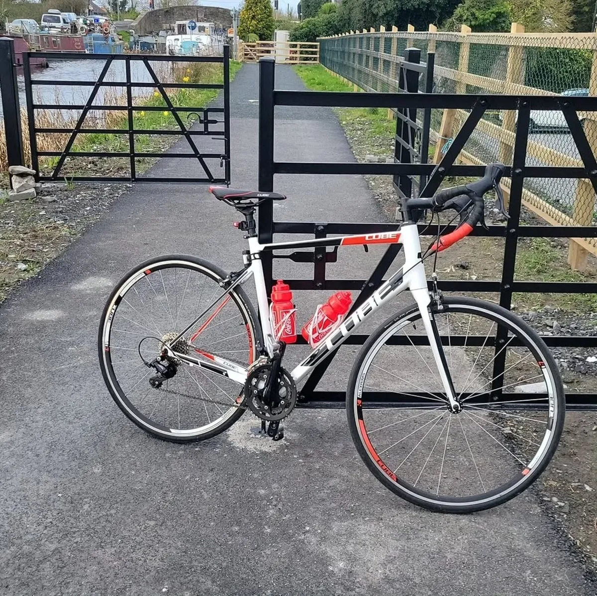 Cube road bike - Image 1