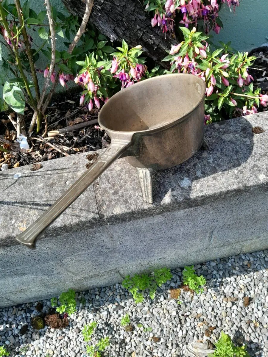 18ct bronze army skillet pot - Image 2