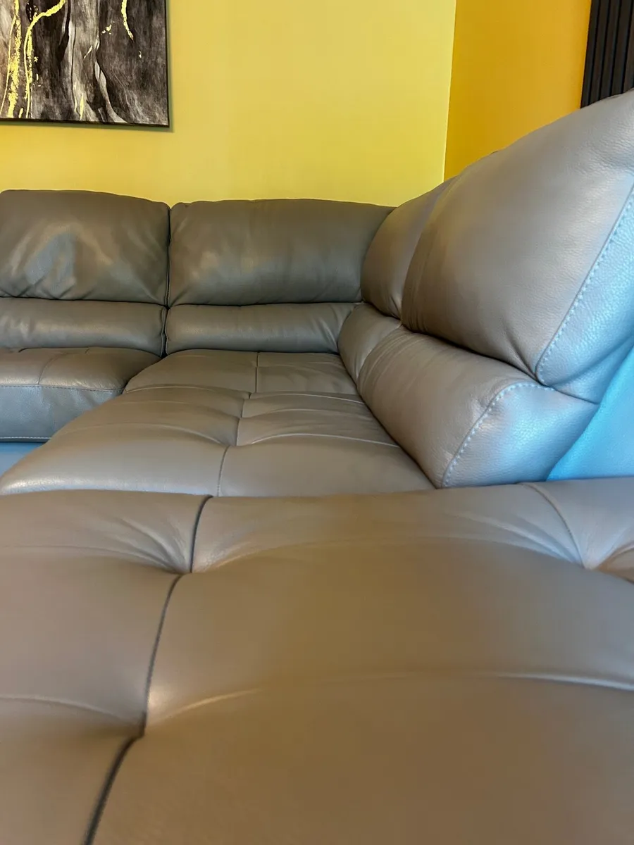 Corner leather sofa - Image 3