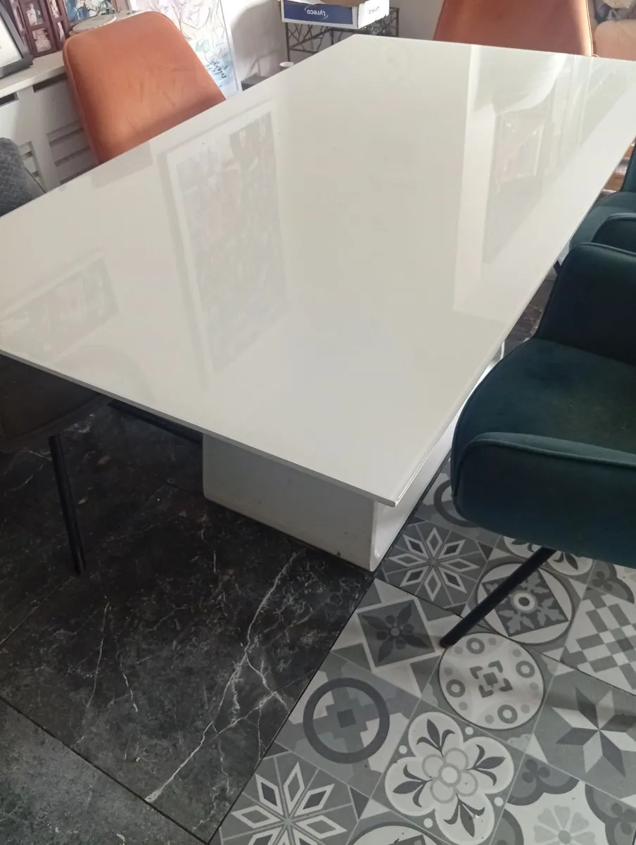 Dining Room Table and 6 Chairs - Image 3
