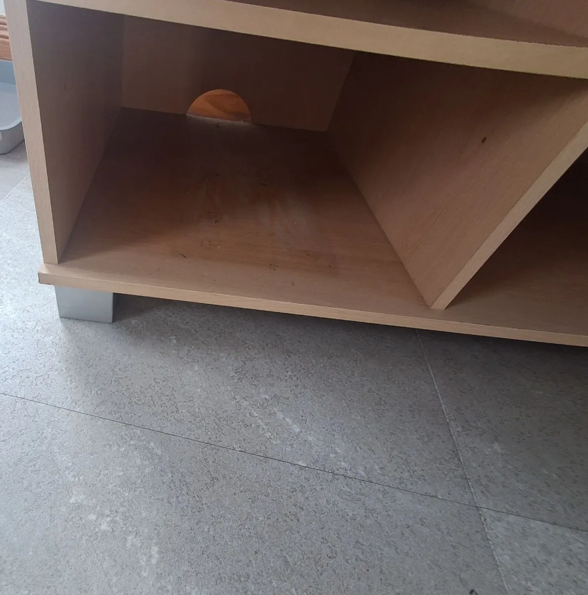 Free TV unit - Image 4