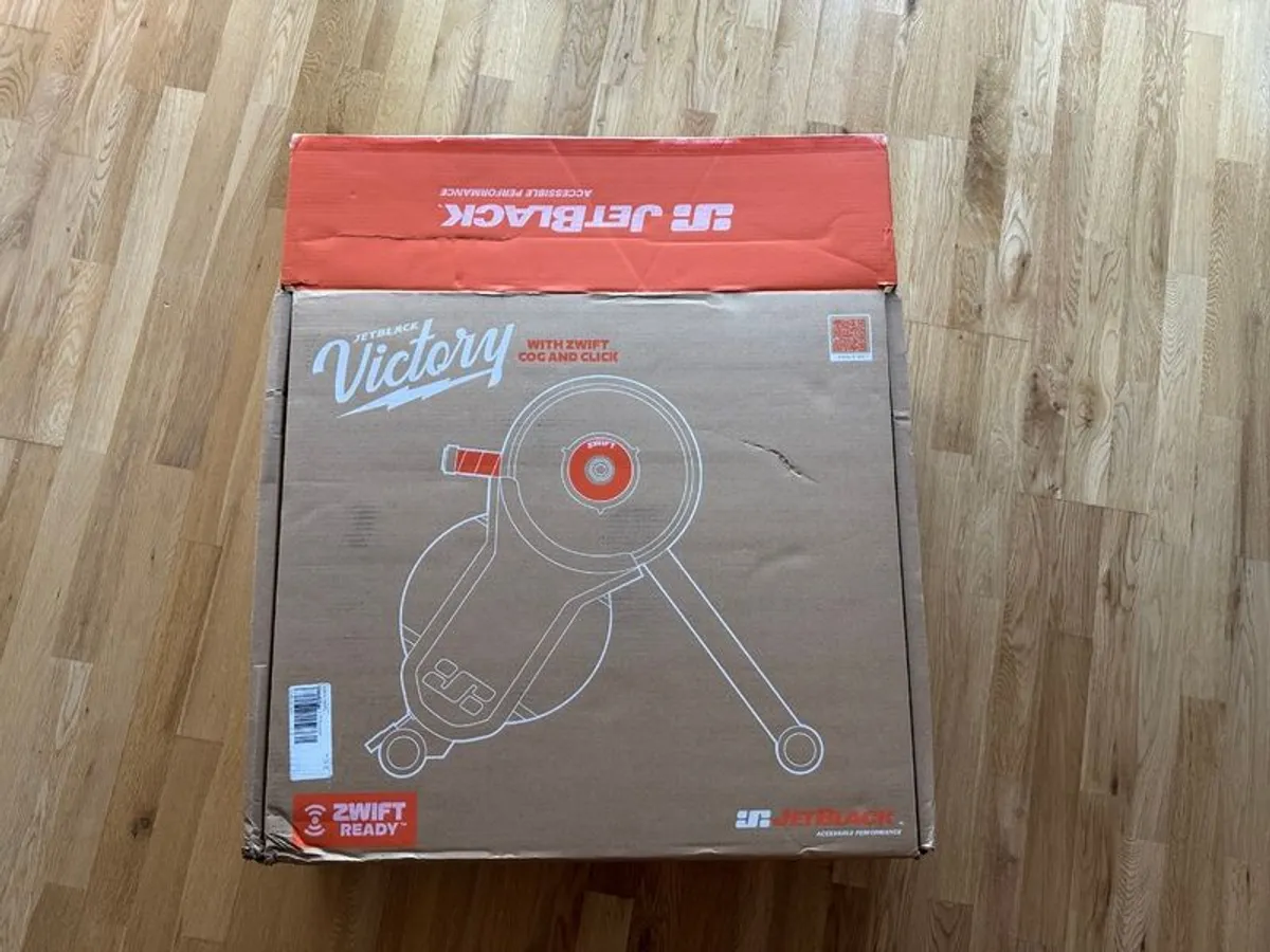 JetBlack VICTORY Smart Turbo Trainer with Zwift Cog - Image 3