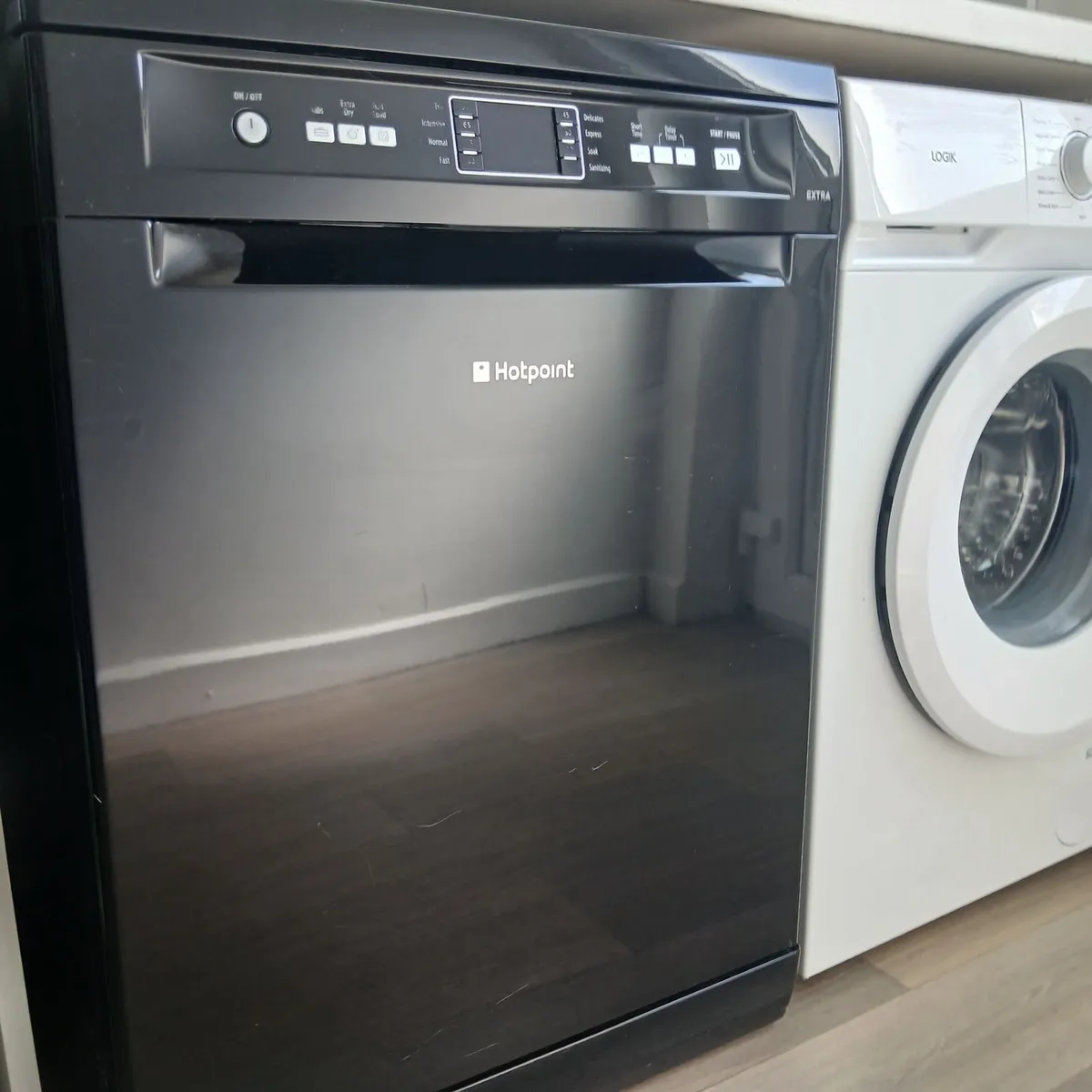 Dishwasher for repair/parts - Image 1
