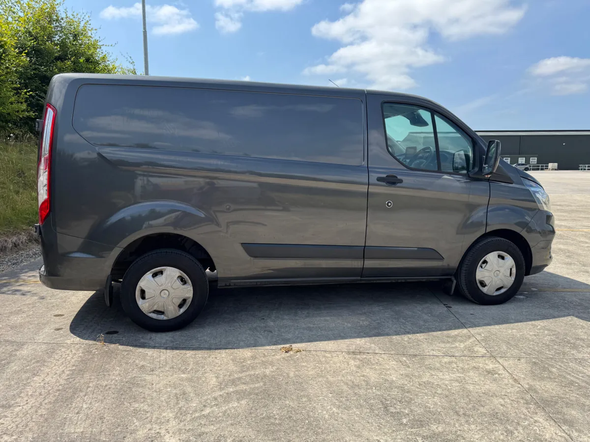 Ford Transit Custom  280S Trend 2.0TD105 M6 SWB - Image 4