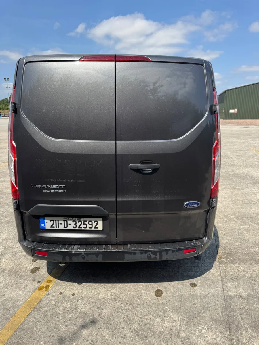 Ford Transit Custom  280S Trend 2.0TD105 M6 SWB - Image 2