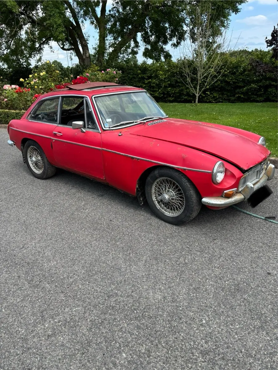 Car - Image 1